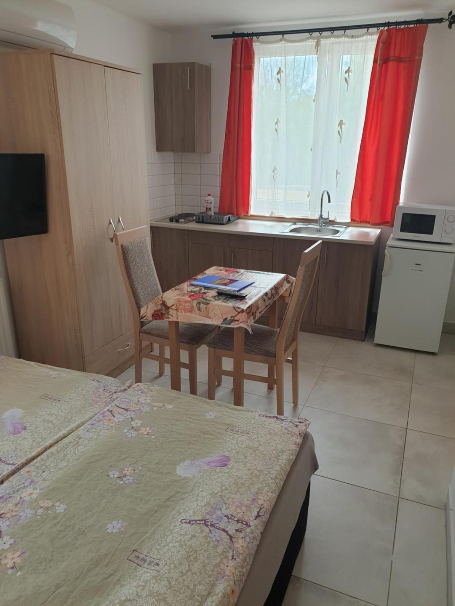 Anita Apartman Sopron Exterior photo